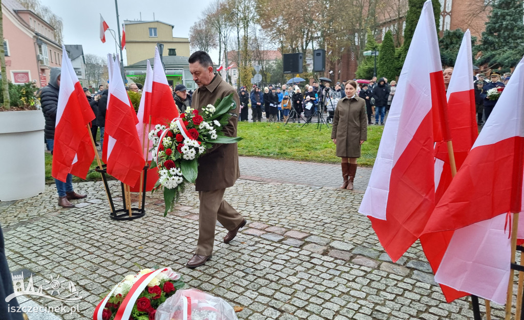 Szczecinek świętował 106. rocznicę niepodległości. Msza, marsz, przemówienie burmistrza i śpiew pieśni patriotycznych