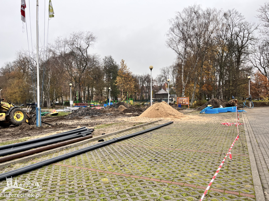 Rozkopane Centrum Edukacji Ekologicznej. Wiercą po darmowe ciepło