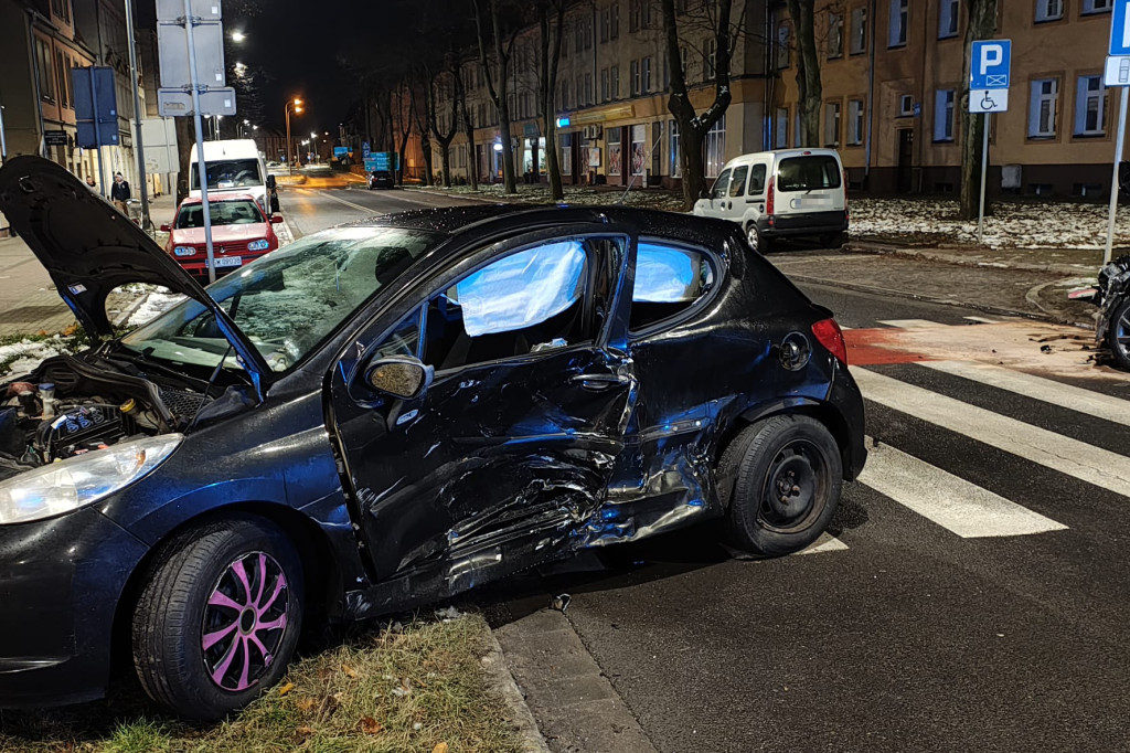 Wypadek na Warcisława IV w Szczecinku! Co wydarzyło się w sobotni wieczór?