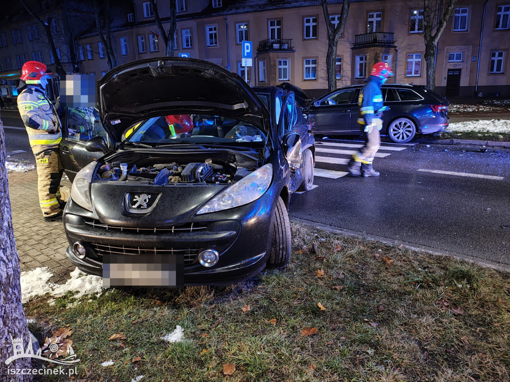 Wypadek na Warcisława IV w Szczecinku! Co wydarzyło się w sobotni wieczór?