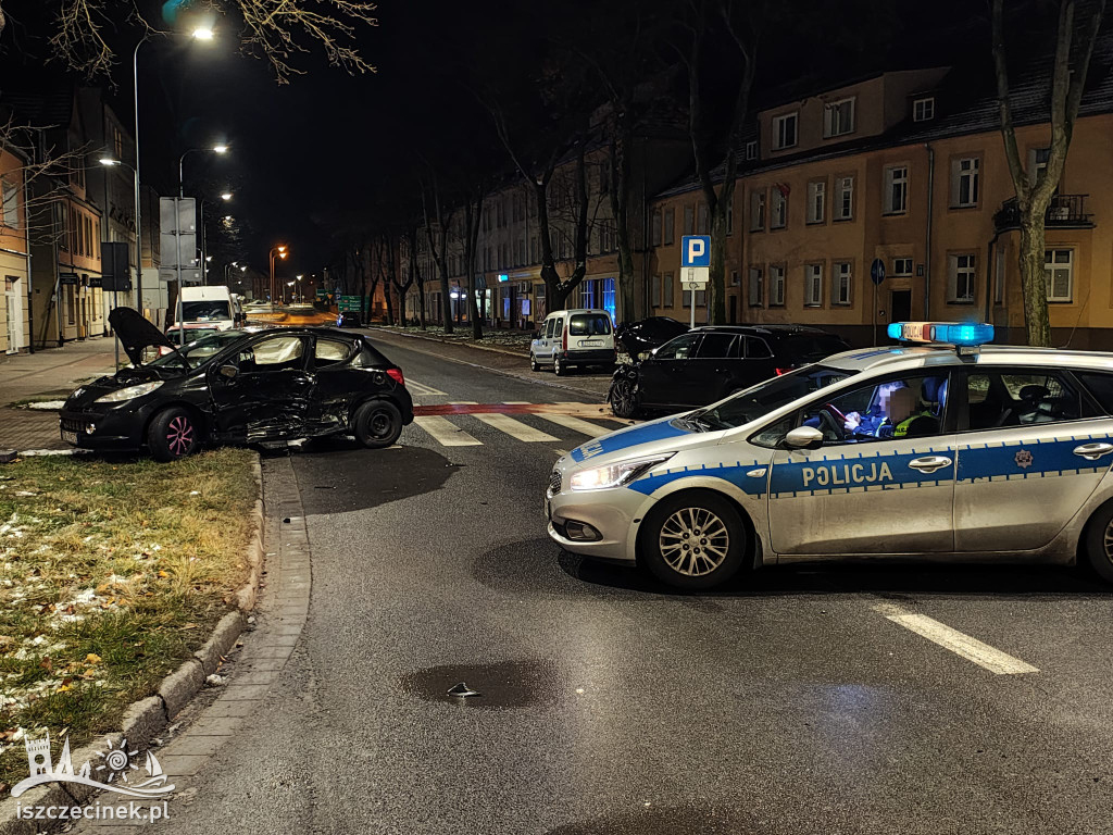 Wypadek na Warcisława IV w Szczecinku! Co wydarzyło się w sobotni wieczór?