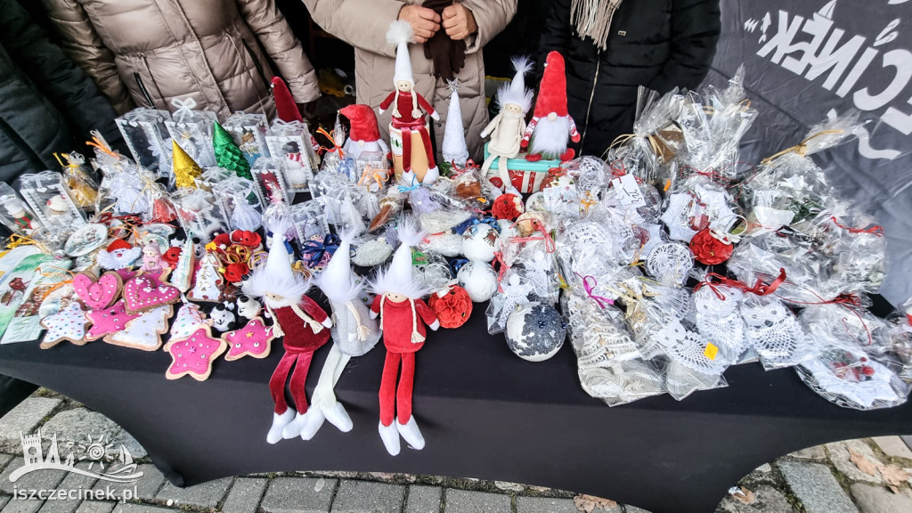 Wyjątkowe dekoracje świąteczne? Tylko na kiermaszu Aktywnych Kobiet!