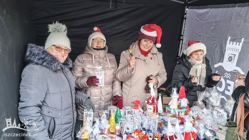 Wyjątkowe dekoracje świąteczne? Tylko na kiermaszu Aktywnych Kobiet!