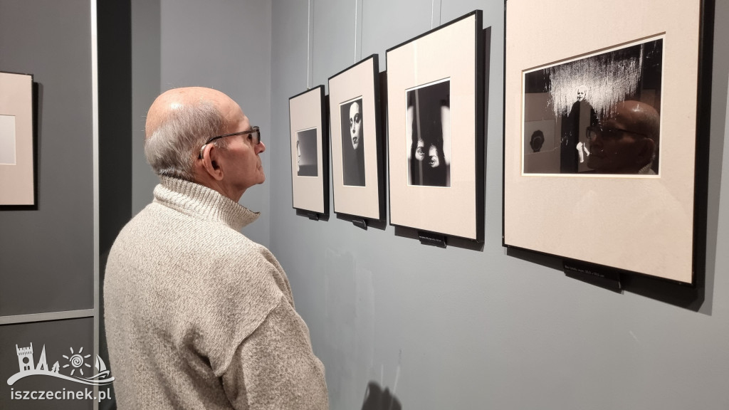 Fotografie Beksińskiego w Muzeum Regionalnym w Szczecinku – 62 unikalne prace pełne tajemnicy i niepokoju.