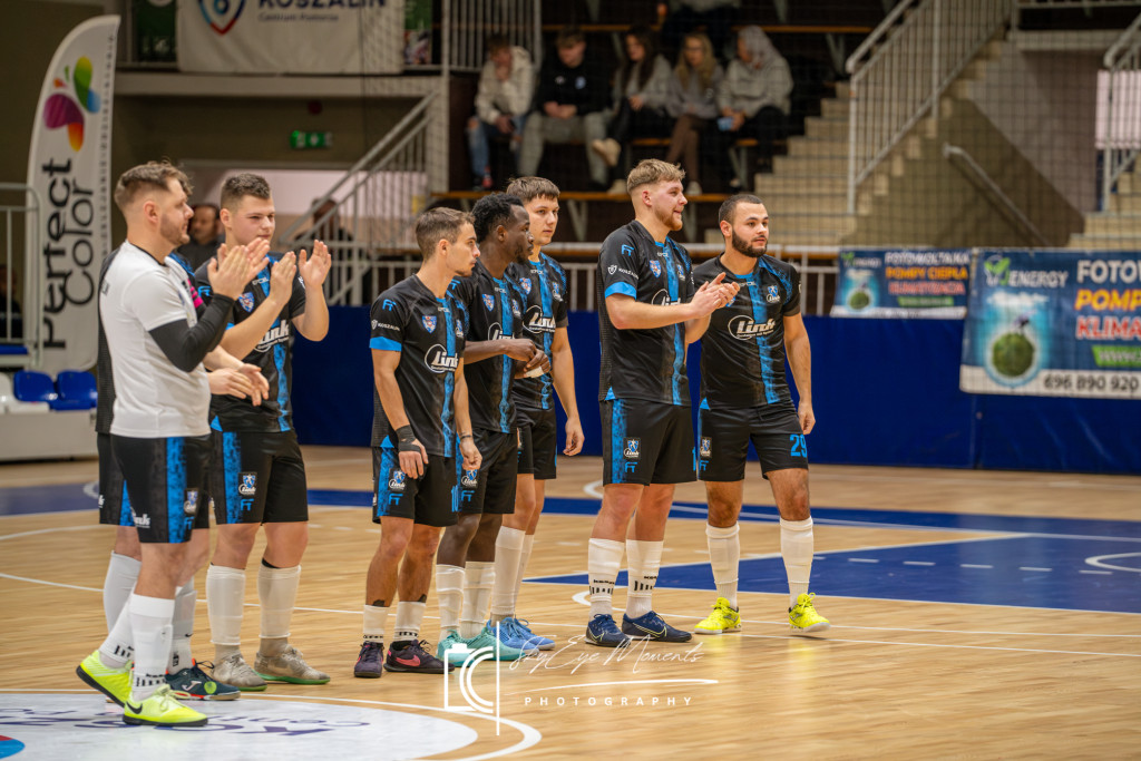 Wielim Szczecinek wygrywa z Koszalinem 4:3 w III lidze futsalu