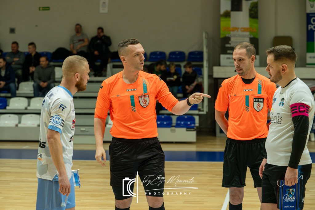 Wielim Szczecinek wygrywa z Koszalinem 4:3 w III lidze futsalu
