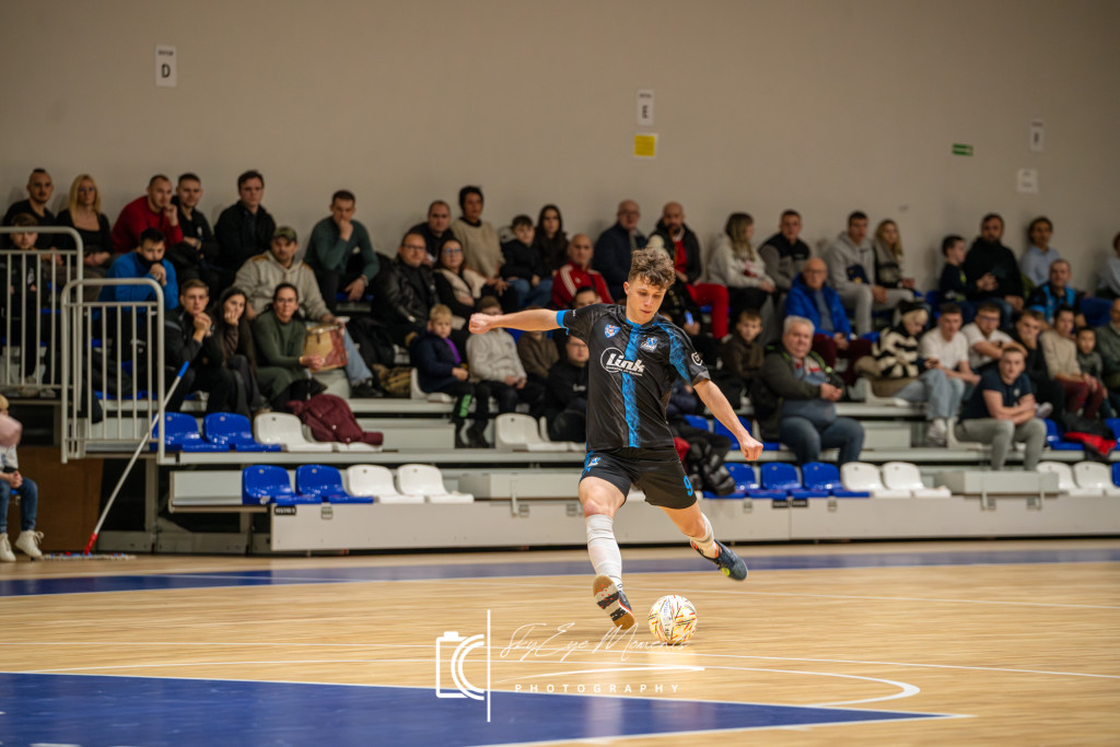 Wielim Szczecinek wygrywa z Koszalinem 4:3 w III lidze futsalu