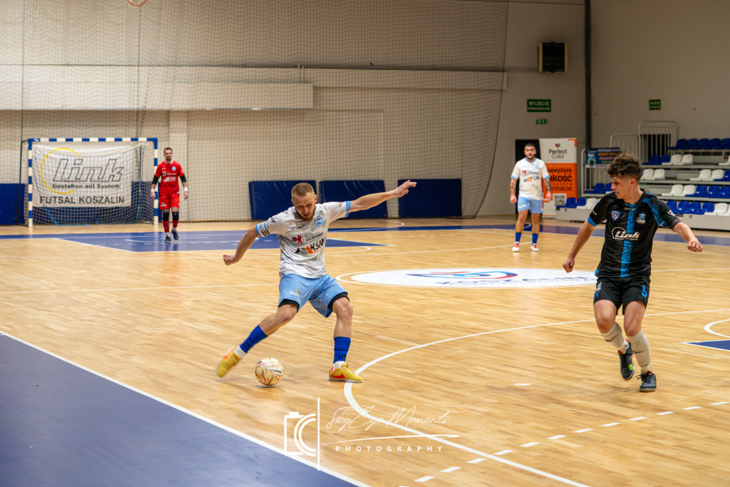Wielim Szczecinek wygrywa z Koszalinem 4:3 w III lidze futsalu