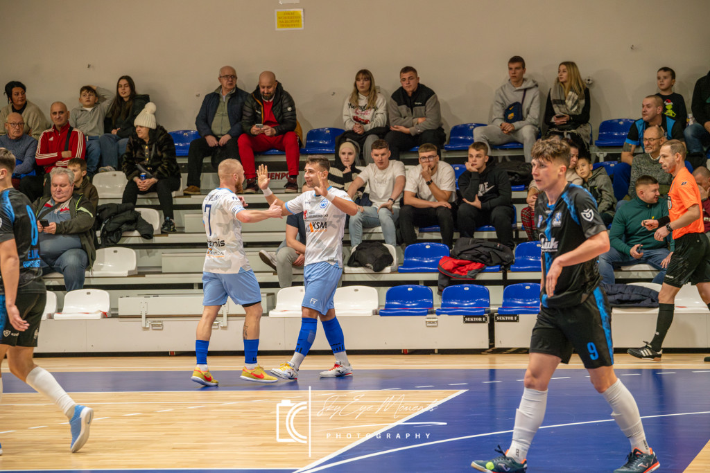 Wielim Szczecinek wygrywa z Koszalinem 4:3 w III lidze futsalu