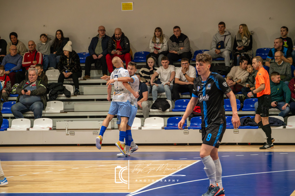 Wielim Szczecinek wygrywa z Koszalinem 4:3 w III lidze futsalu