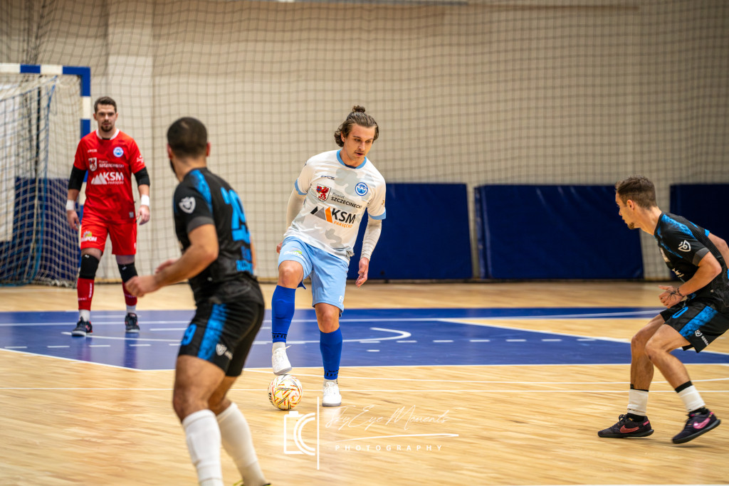 Wielim Szczecinek wygrywa z Koszalinem 4:3 w III lidze futsalu