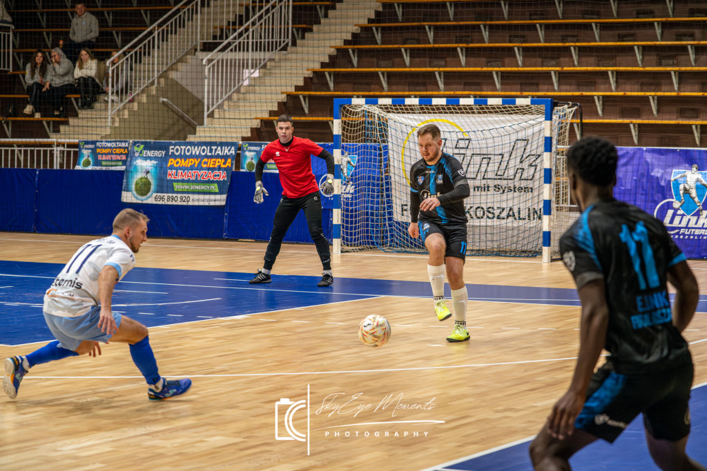 Wielim Szczecinek wygrywa z Koszalinem 4:3 w III lidze futsalu