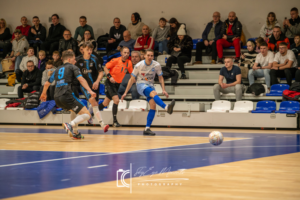 Wielim Szczecinek wygrywa z Koszalinem 4:3 w III lidze futsalu