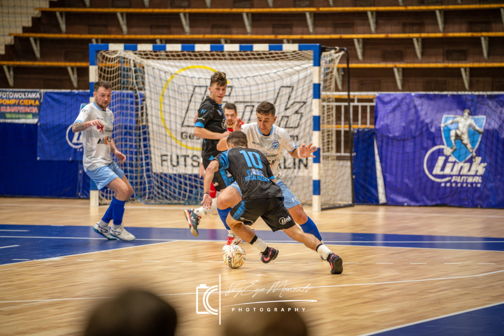 Wielim Szczecinek wygrywa z Koszalinem 4:3 w III lidze futsalu