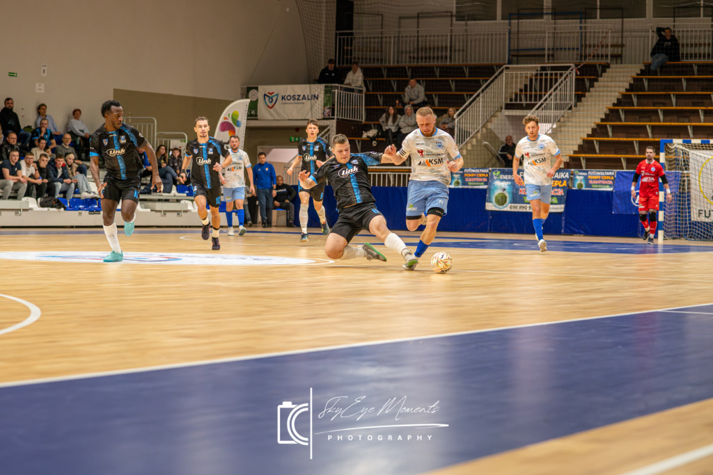 Wielim Szczecinek wygrywa z Koszalinem 4:3 w III lidze futsalu