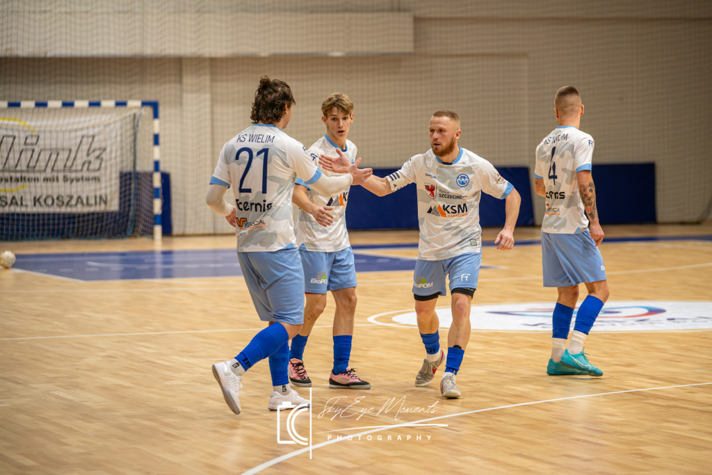 Wielim Szczecinek wygrywa z Koszalinem 4:3 w III lidze futsalu