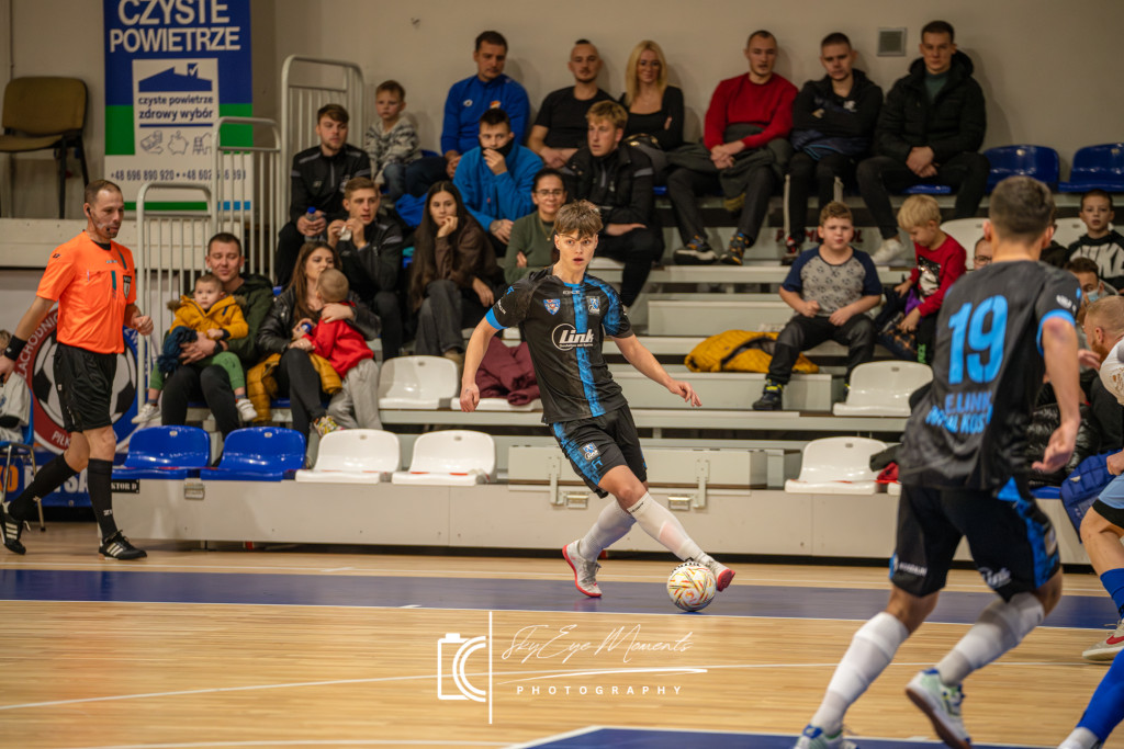 Wielim Szczecinek wygrywa z Koszalinem 4:3 w III lidze futsalu