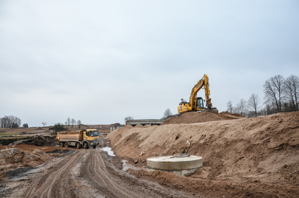 Budowa S11 Bobolice-Szczecinek idzie pełną parą. Drogowcy opublikowali najnowsze zdjęcia prac.