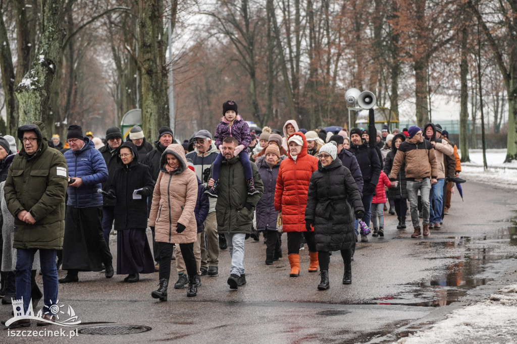 Orszak Trzech Króli przyciągnął tłumy w Szczecinku