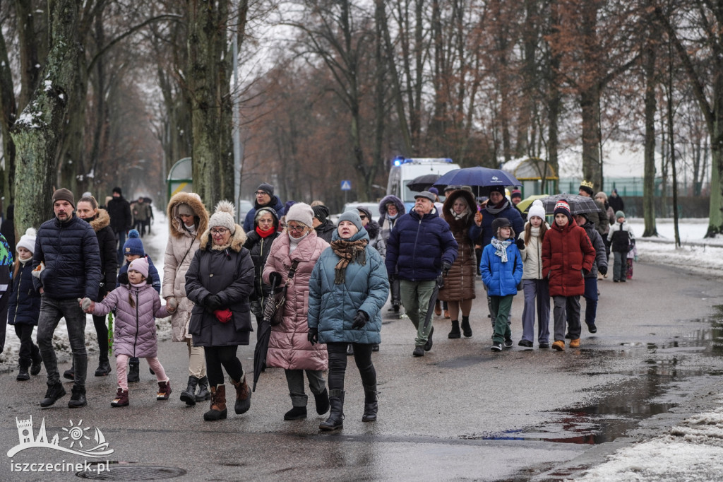 Orszak Trzech Króli przyciągnął tłumy w Szczecinku