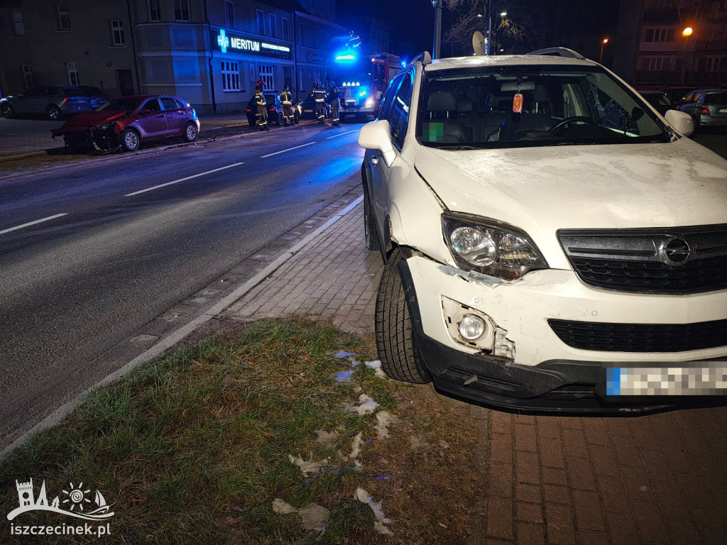 Poranna kolizja w Szczecinku – Hyundai wjechał w Opla