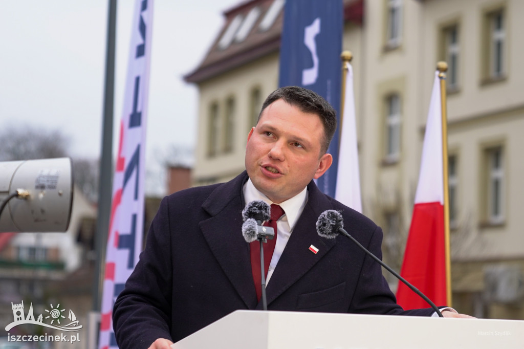 Sławomir Mentzen w Szczecinku – spotkanie na Placu Wolności przyciągnęło tłumy