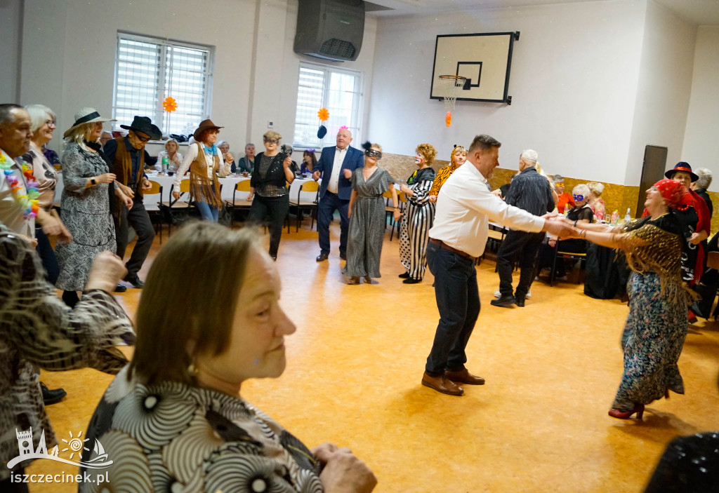 Karnawał Seniorów w Gminie Szczecinek – radość i taniec