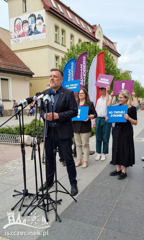 „Czas na emeryturę!” – Zandberg ostro o Tusku i Kaczyńskim