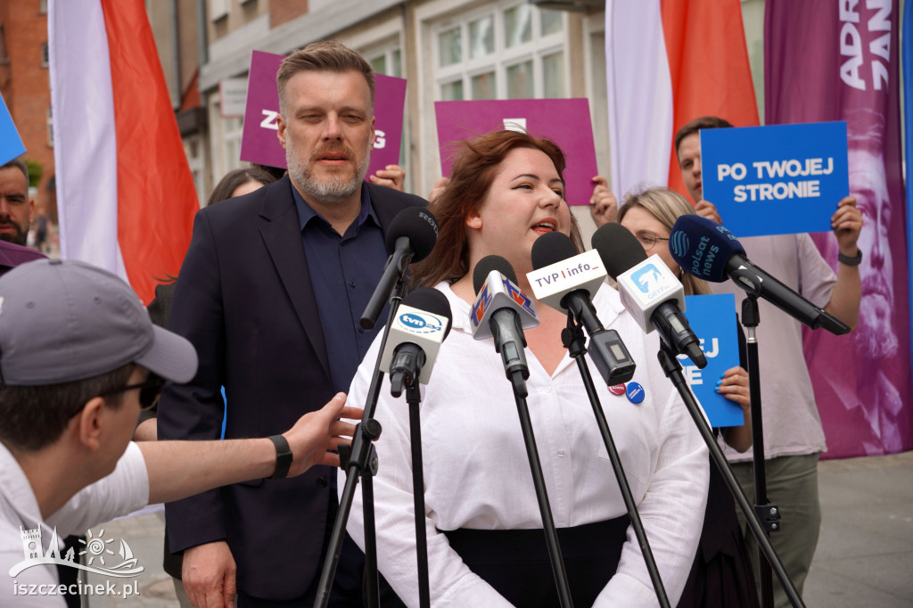 „Czas na emeryturę!” – Zandberg ostro o Tusku i Kaczyńskim