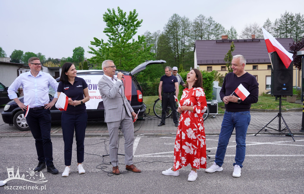 Wiec „Obywatele Naprzód” KO w Białym Borze z udziałem posłów