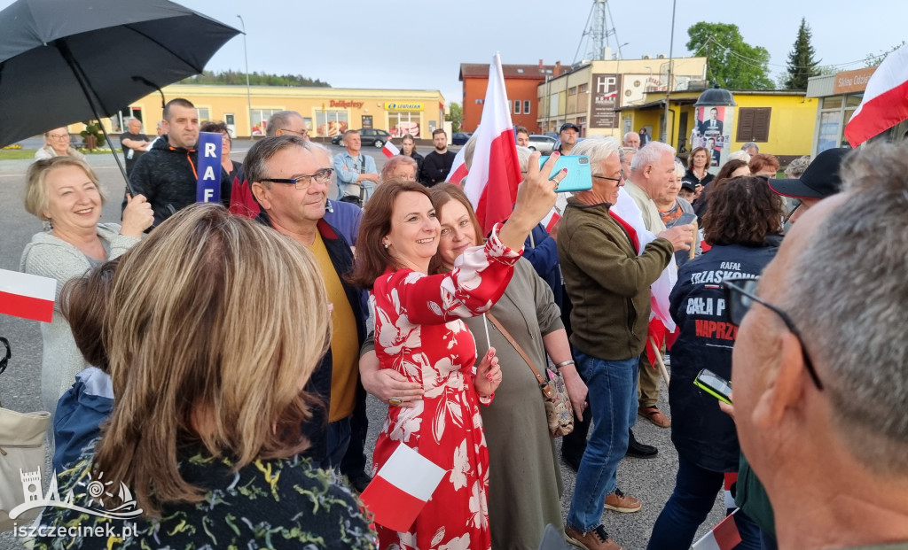 Wiec „Obywatele Naprzód” KO w Białym Borze z udziałem posłów