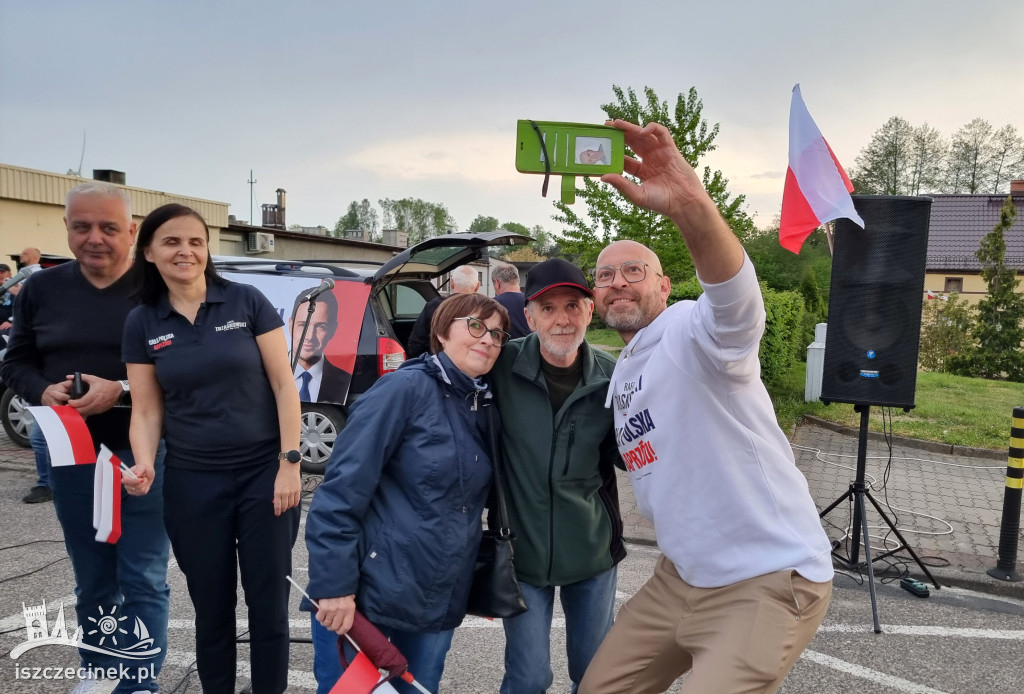 Wiec „Obywatele Naprzód” KO w Białym Borze z udziałem posłów