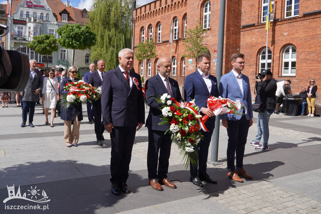 Szczecinek świętuje Konstytucję 3 Maja. Uroczystości na placu Wolności