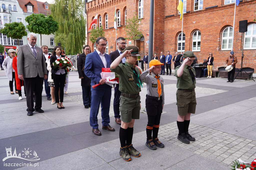 Szczecinek świętuje Konstytucję 3 Maja. Uroczystości na placu Wolności