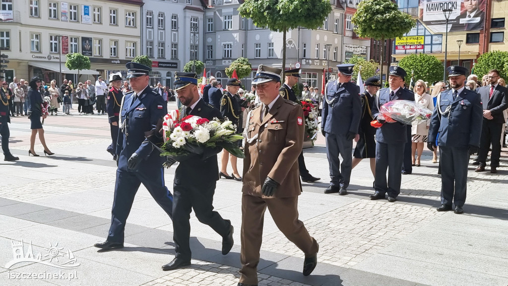 Szczecinek świętuje Konstytucję 3 Maja. Uroczystości na placu Wolności