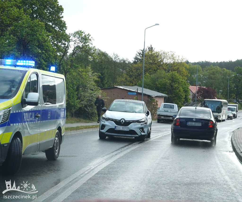 Czołówka na Trzesieckiej! Dwie kobiety w szpitalu