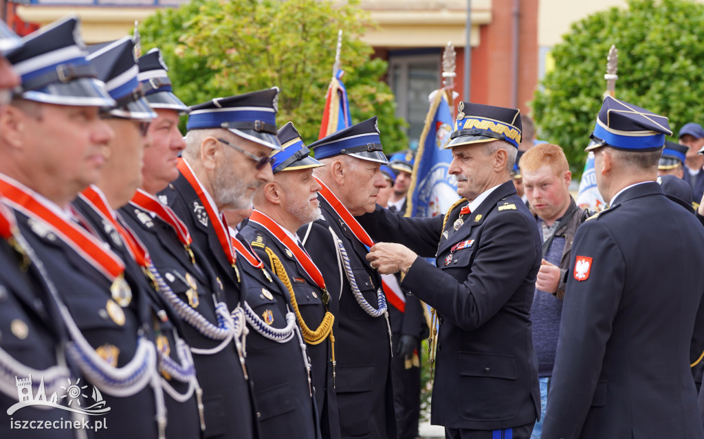 Strażacka gala na placu Wolności