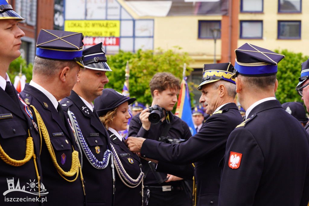 Strażacka gala na placu Wolności