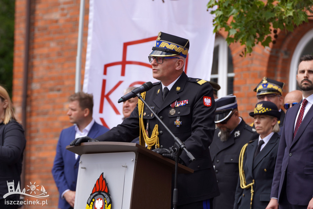 Strażacka gala na placu Wolności