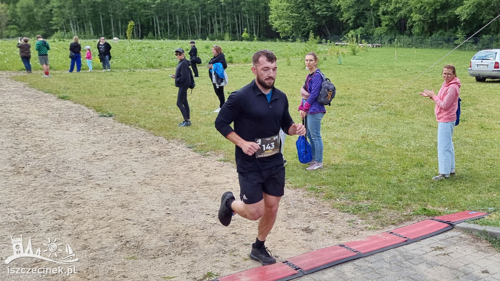 Leśna przygoda w obiektywie – Czarnobór biega