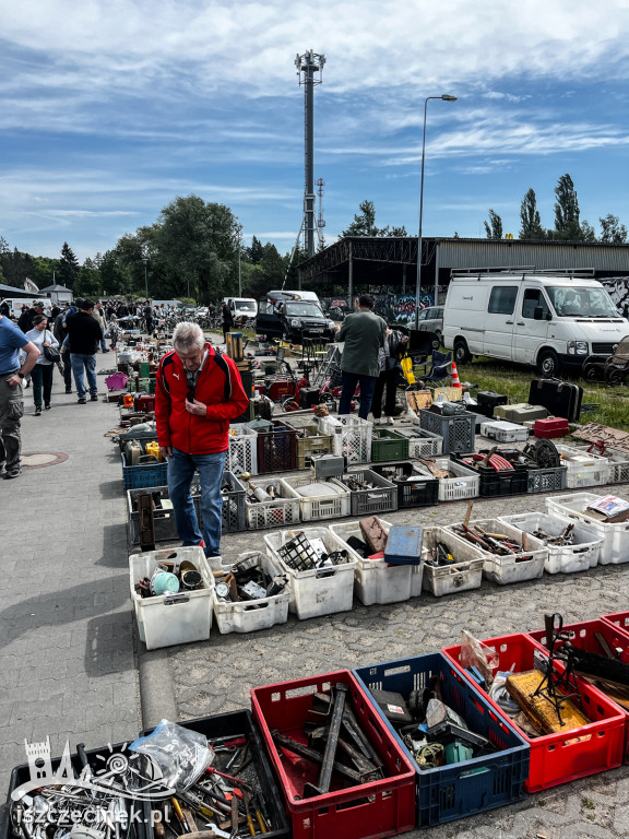 Tłumy na majowym pchlim targu w Szczecinku