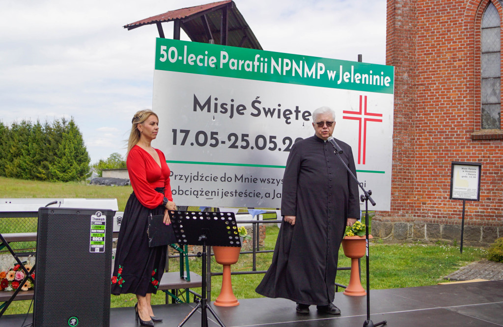 Pół wieku wspólnej wiary. Jubileusz parafii w Jeleninie z sercem i modlitwą