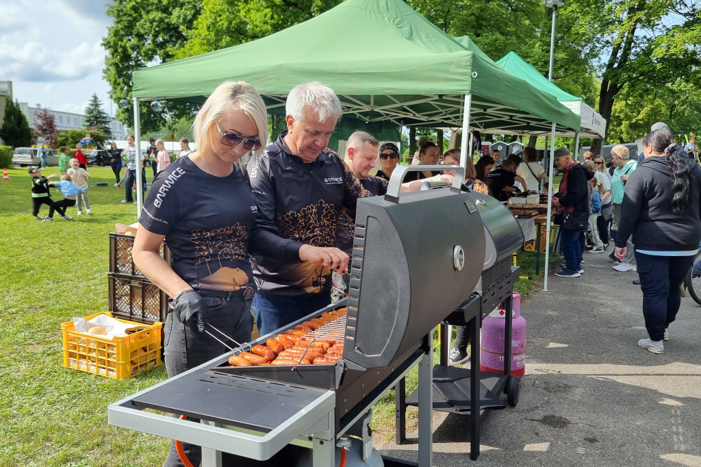 Uśmiechy i zabawa – Piknik Samorządowy w Barwicach