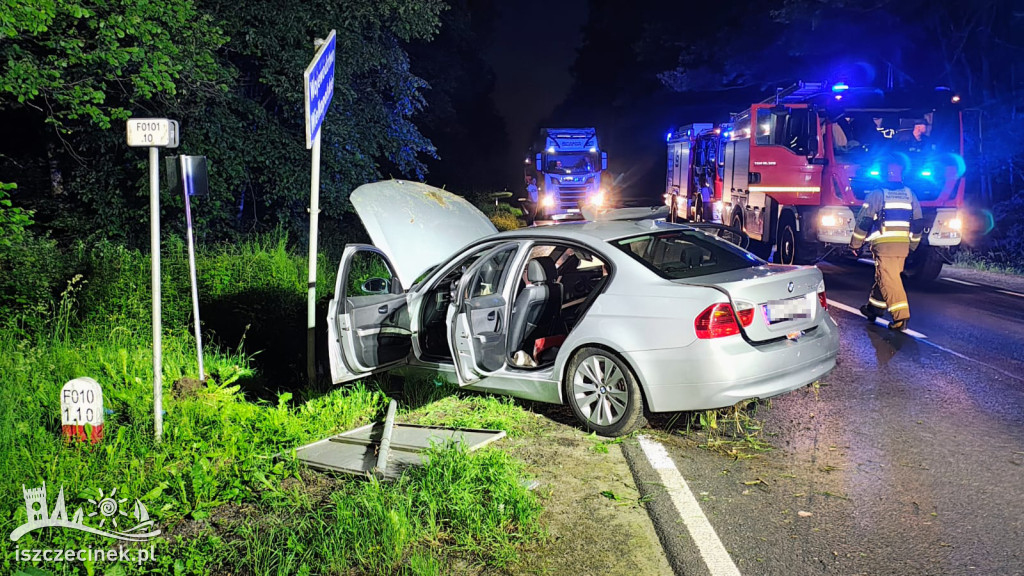 Samochód rozbity na DK11