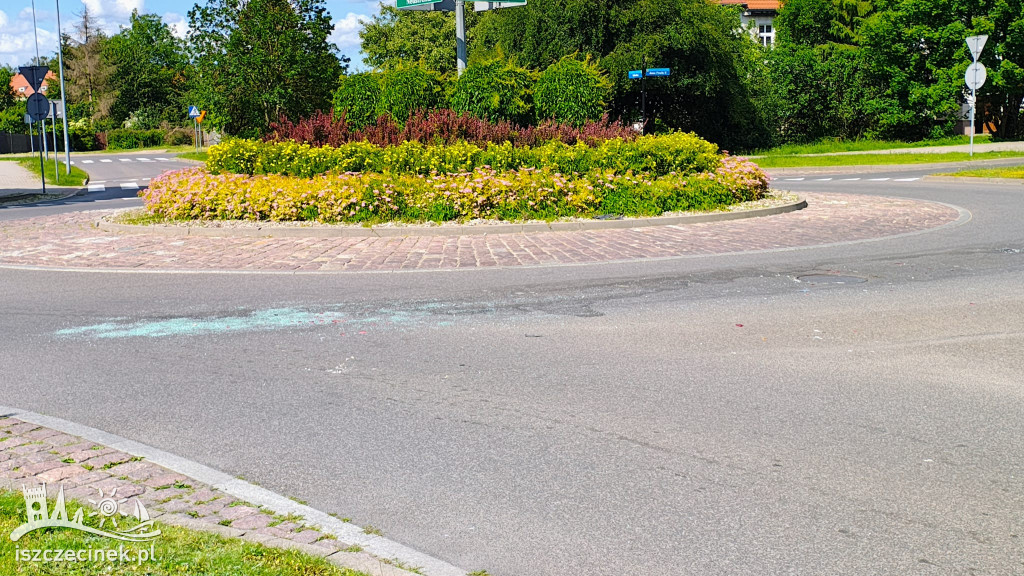 Zderzenie na rondzie Neustrelitz – zobacz skutki