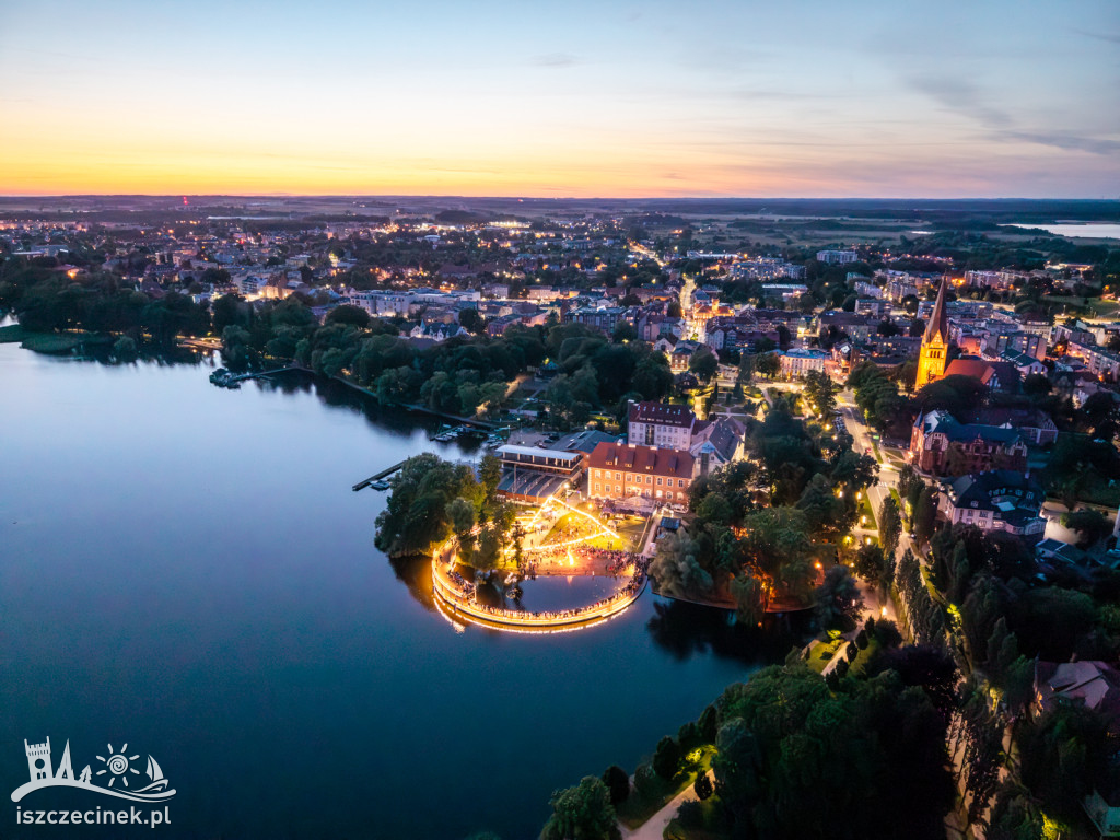 Wianki, ogień i taniec. Magiczna noc za nami