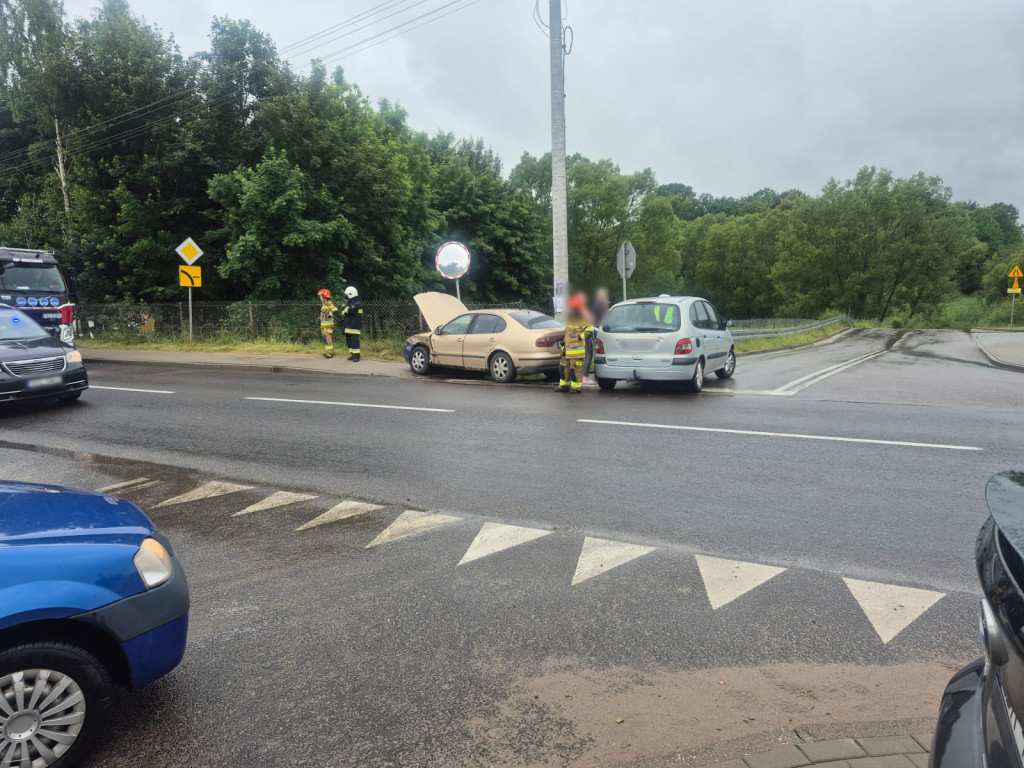 Wypadek w Wierzchowie – zdjęcia z miejsca zdarzenia