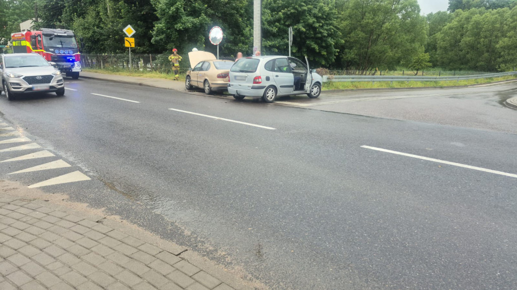 Wypadek w Wierzchowie – zdjęcia z miejsca zdarzenia