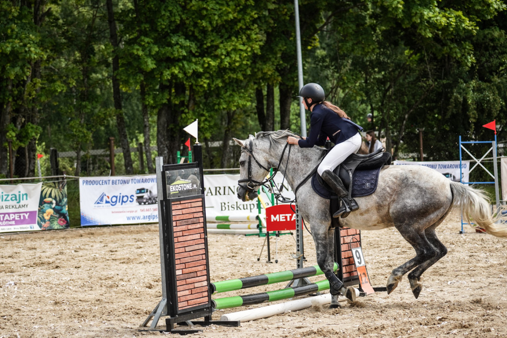 Sparing jeździecki w Biskupicach przyciągnął ponad 50 zawodników