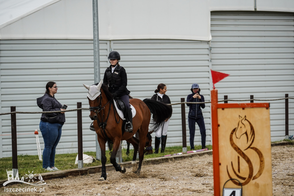 Sparing jeździecki w Biskupicach przyciągnął ponad 50 zawodników